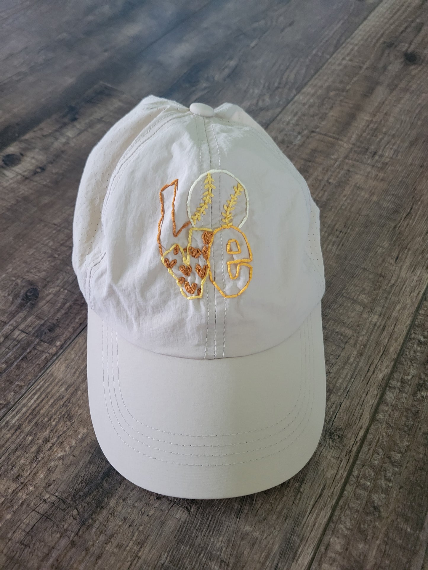 Love Baseball/Softball Baseball Cap